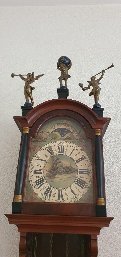 Friese Staartklok, Antiek en Kunst, Ophalen