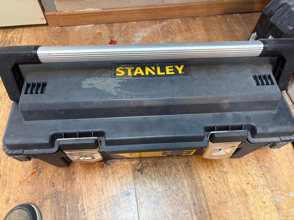 Stanley gereedschapskist compleet met inhoud, Ophalen, Gevuld, Nieuw