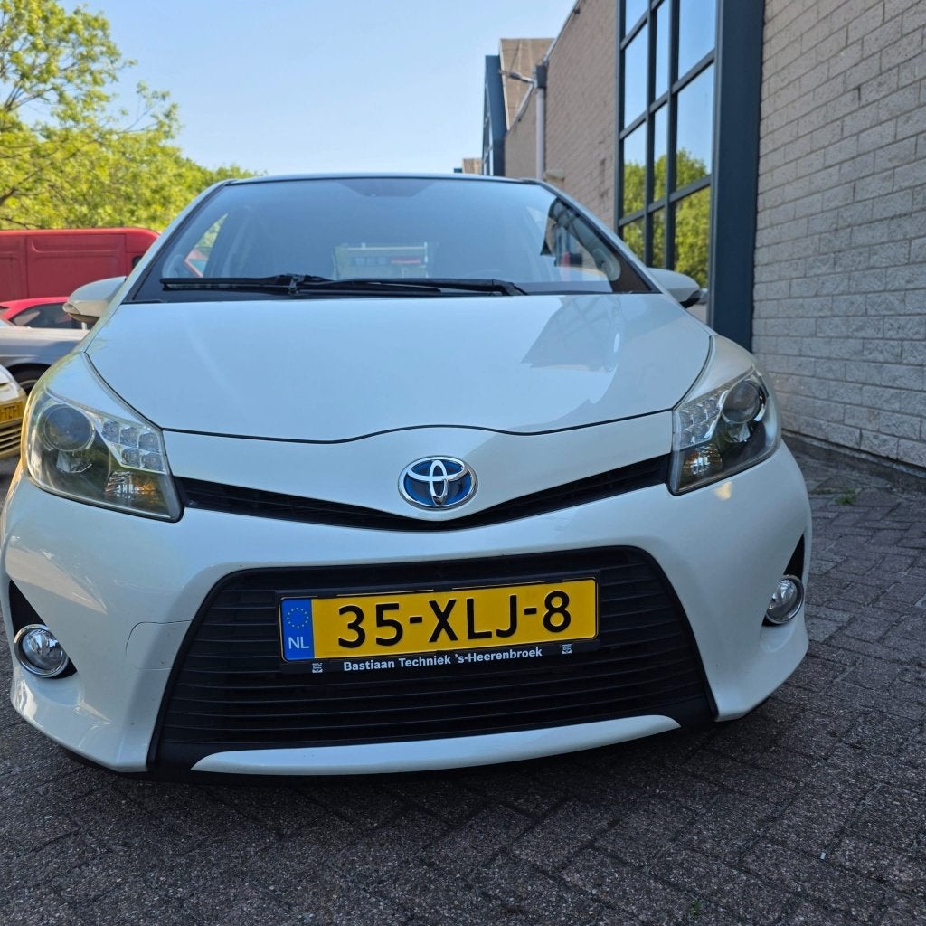 Toyota Yaris 1.5 Full Hybrid 5DR 2012 AUTOMAAT Panoramadak, Auto's, 74 pk, 4 cilinders, 1070 kg, Origineel Nederlands