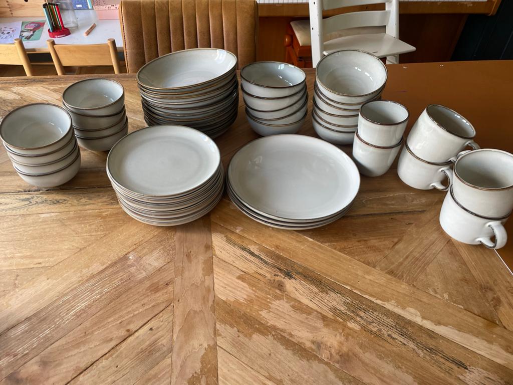 IKEA Gladelig Servies Set Grijs - Compleet en Stijlvol, Ophalen, Keramiek, Zo goed als nieuw, Effen