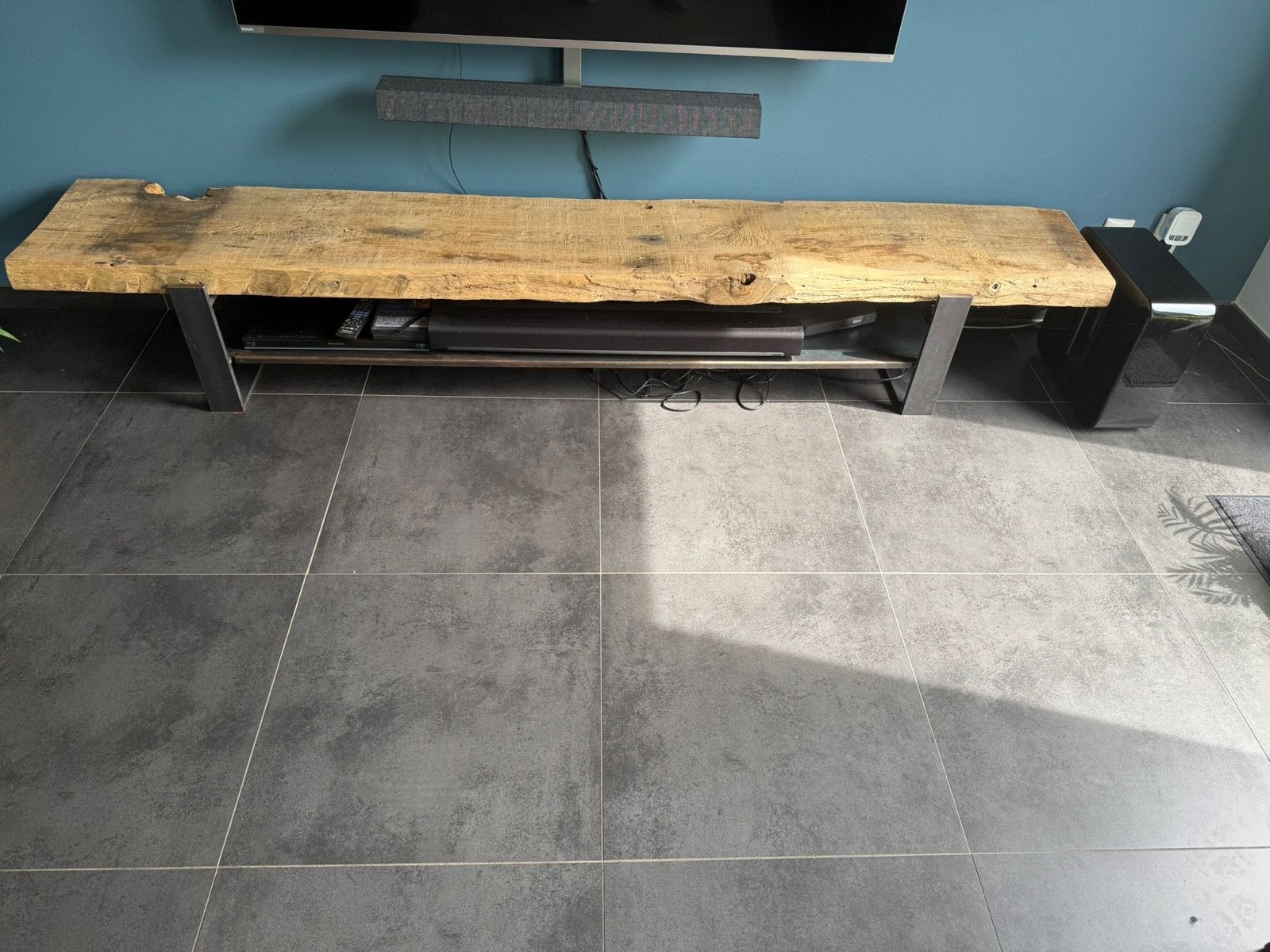 Robuust Eiken TV-meubel met metalen onderstel, Ophalen, Eikenhout, Zo goed als nieuw, 200 cm of meer