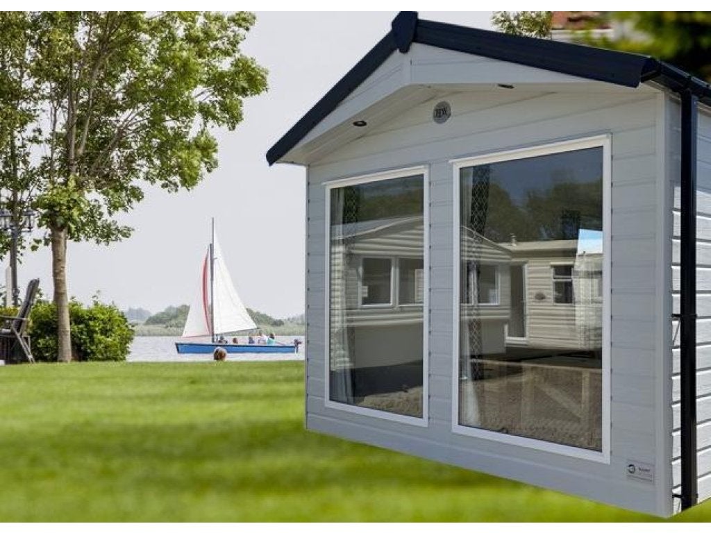 Chalet te koop + eigen grond | Vaarwater Friesland R#52R, Caravans en Kamperen