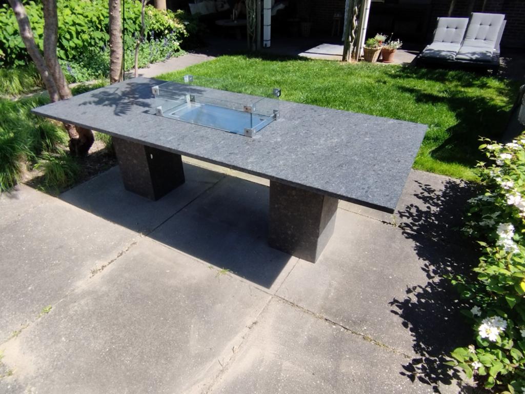 Natuurstenen tuintafel (240x100) met inbouwbrander + gasfles, Tuin en Terras, Ophalen, Rechthoekig