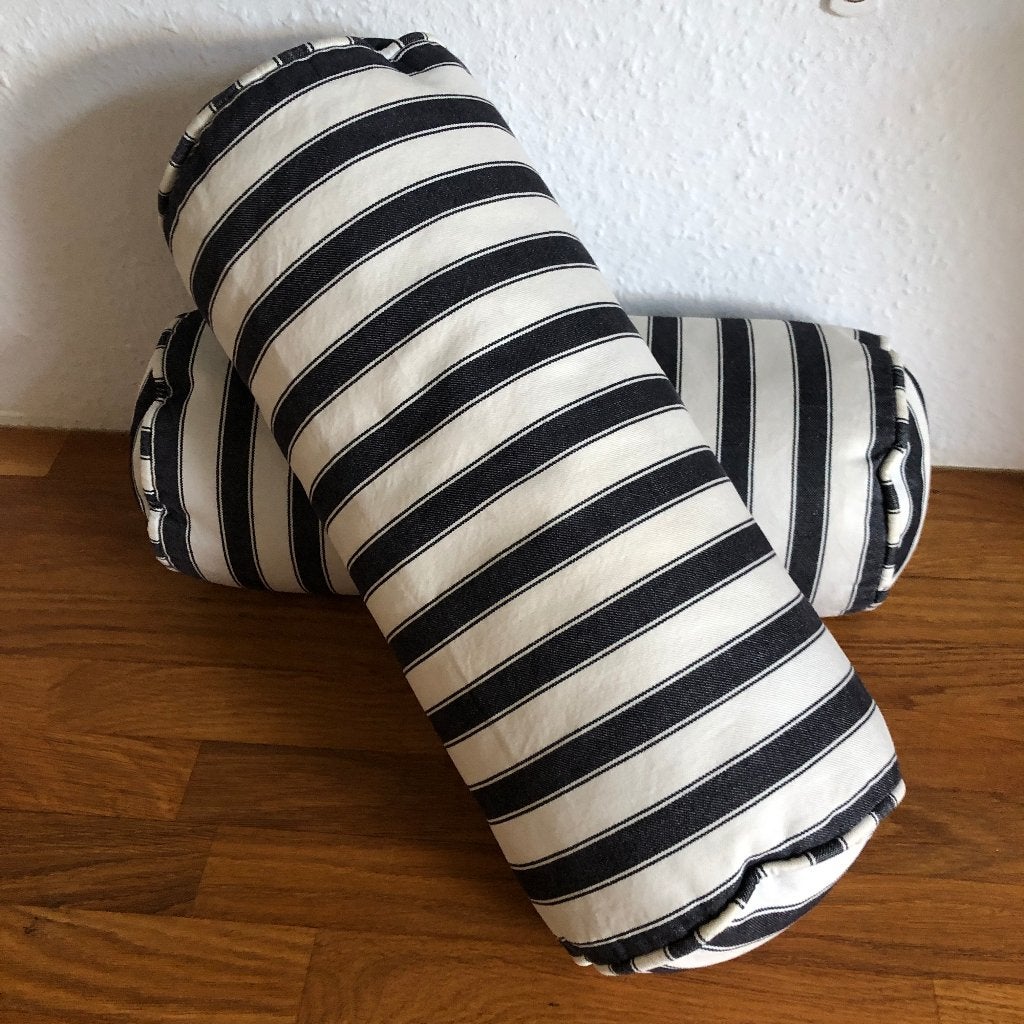 2 leuke kussentjes Nieuw! 35 cm, Ophalen, Nieuw, Cilindervormig, IKEA