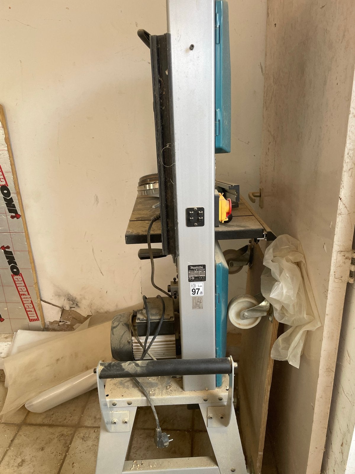 Makita Lintzaag - Krachtige Zaag voor Houtbewerking, Ophalen, Gebruikt, 70 mm of meer, Lintzaag