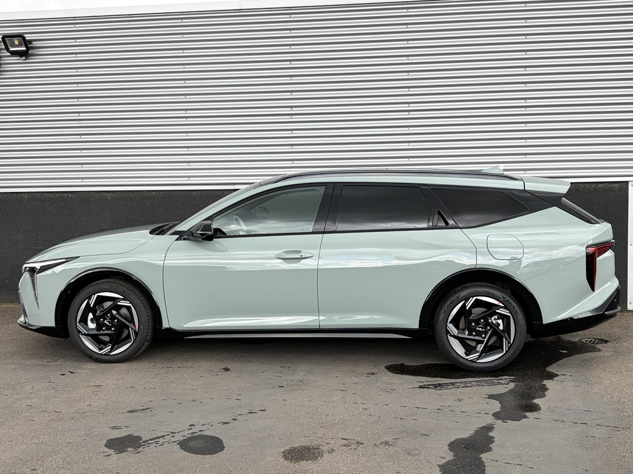 Kia K4 Sportswagon 1.0 T-GDi MHEV GT-Line Launch Edition (pa, Auto's, Nieuw, Automatische klimaatregeling, 3 cilinders, 1405 kg