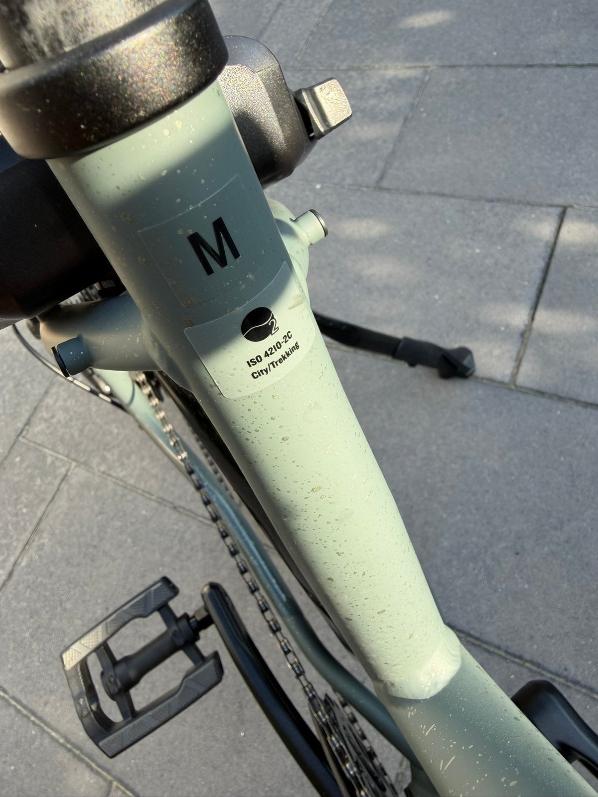 Foto 8 van stadsfiets FX Sport AL Equipped Midstep licht groen. Mt M.