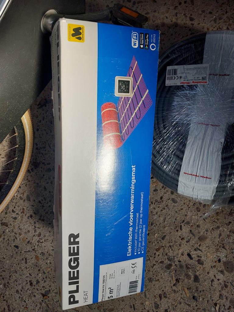 Plieger elektrische vloerverwarming  8m2, Ophalen of Verzenden
