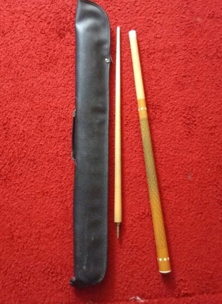 Te koop poolkeu, Sport en Fitness, Ophalen, Zo goed als nieuw, Pooltafel