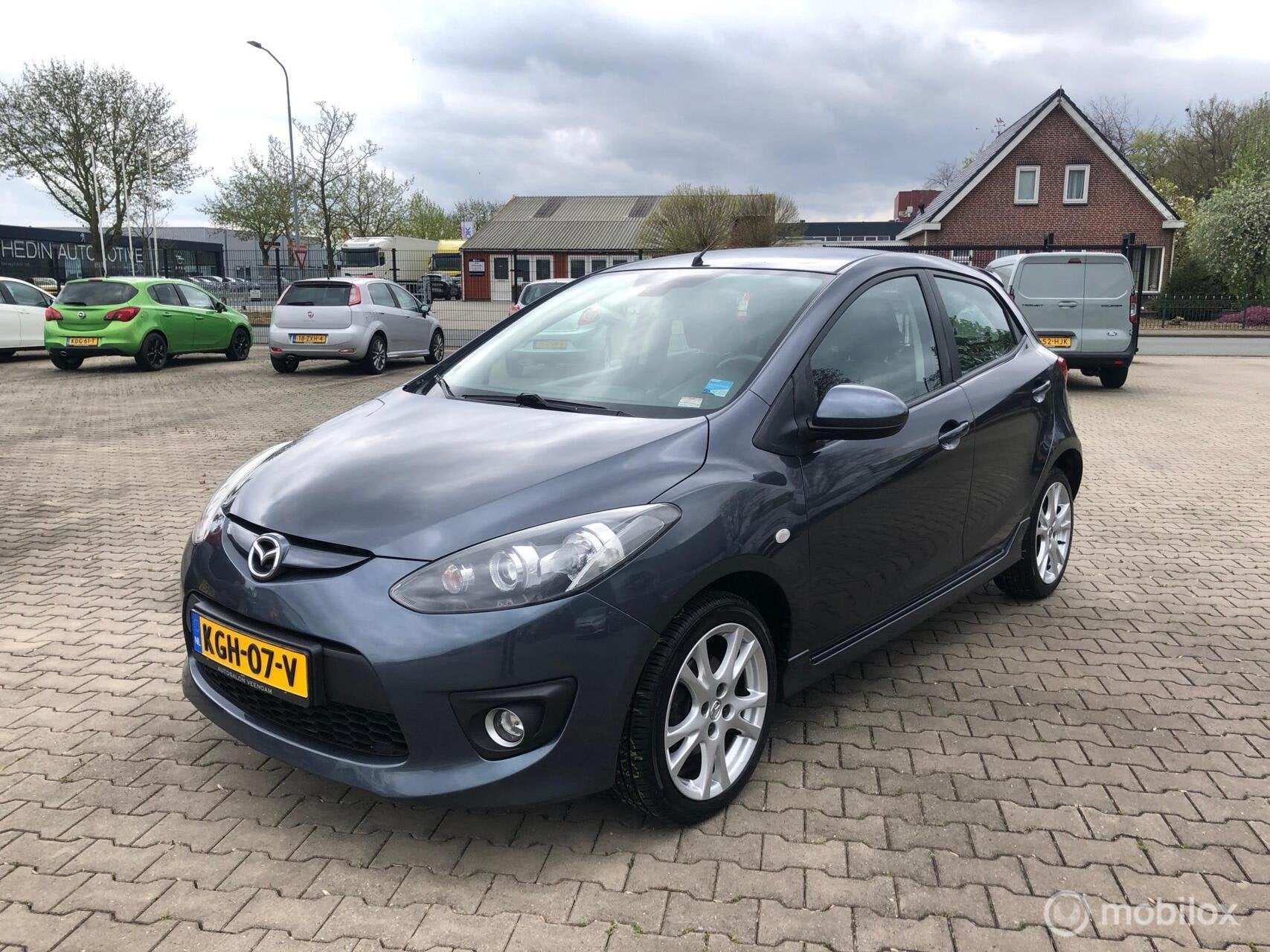 Mazda 2 1.3 TS SPORT AIRCO ELL PAKK LMV, Auto's, Mazda, Voorwielaandrijving, Gebruikt, Zwart, Bedrijf