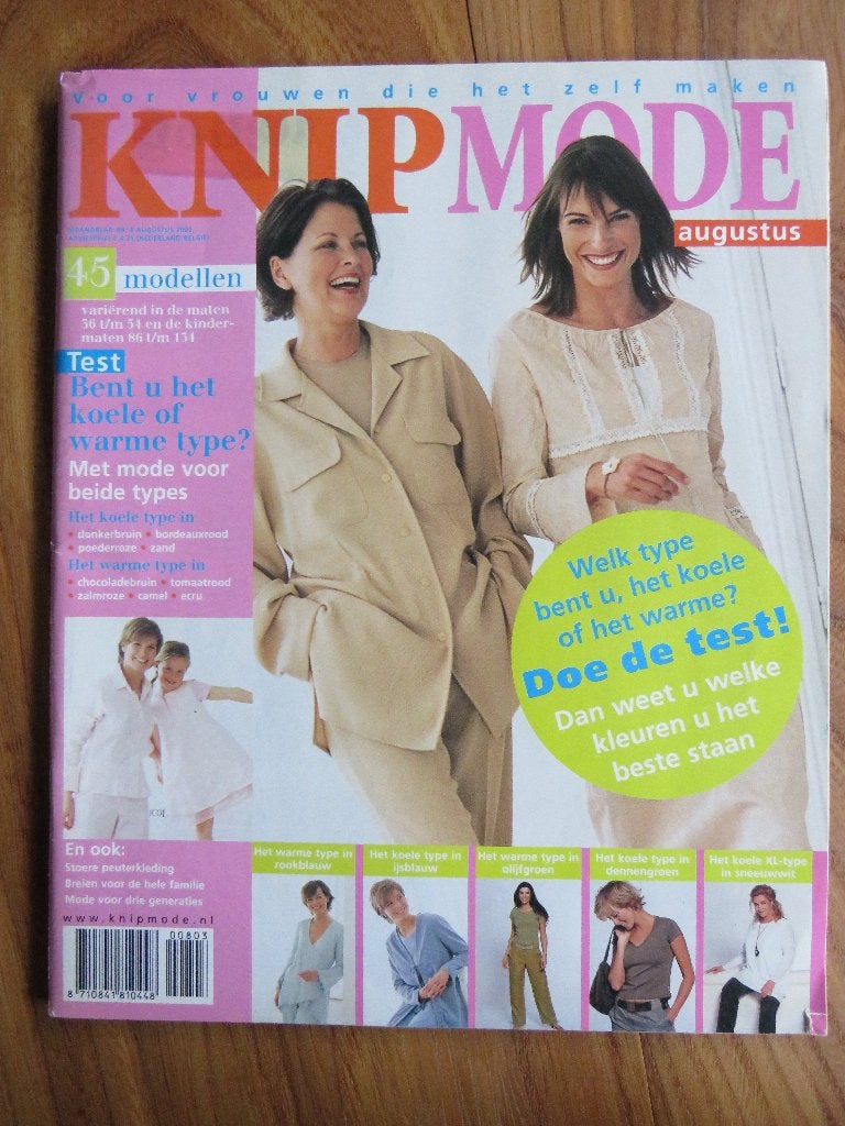 Knipmode augustus 2003 mode voor drie generaties, Hobby en Vrije tijd, Ophalen of Verzenden, Zo goed als nieuw, Vrouw, Knipmode