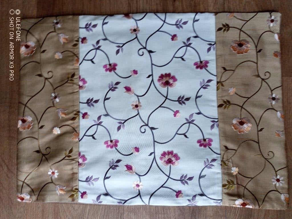 NIEUW satijn gebloemd kissen hoesje, Huis en Inrichting, Rugkussen, Handgemaakt, Nieuw, Ophalen of Verzenden