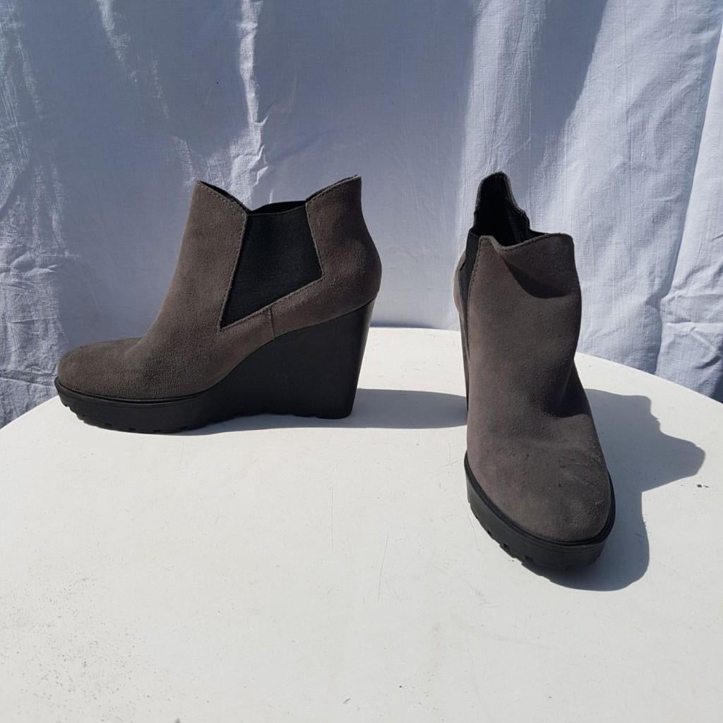 Toffe grijze enkellaarzen, sleehak.Mt 41 Merk Calvin Klein, Kleding | Dames, Schoenen, ., Lage of Enkellaarzen, Ophalen of Verzenden