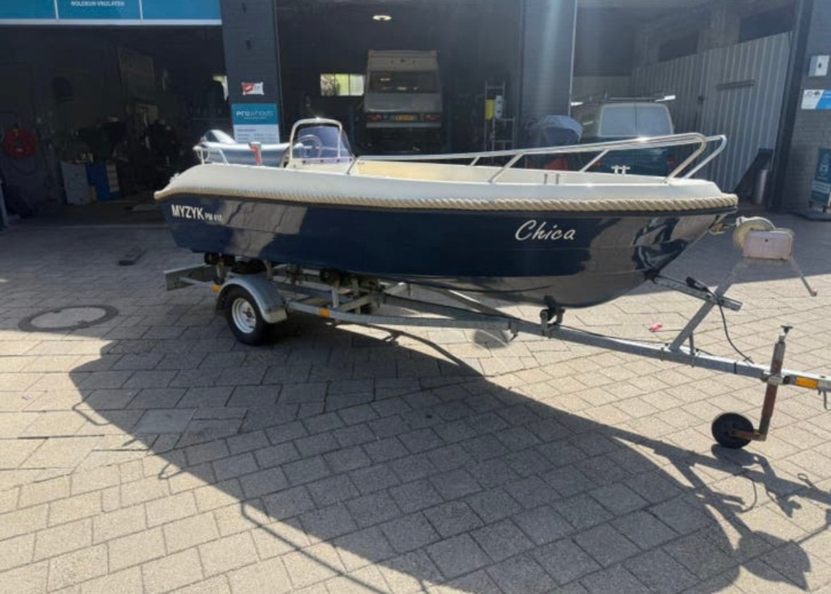 Console boot 410, Ophalen, Zo goed als nieuw, Buitenboordmotor, Elektrische start