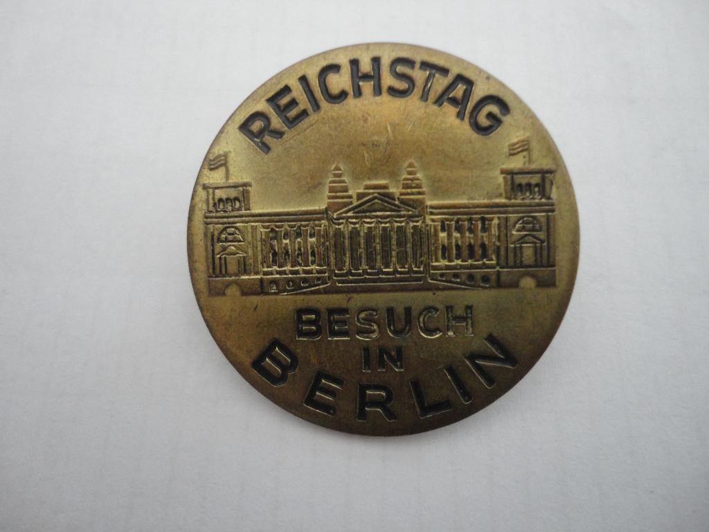 Mooie pin, speld c.q. broche Reichstag Besuch in Berlin, Ophalen of Verzenden, Gebruikt, Stad of Land, Speldje of Pin