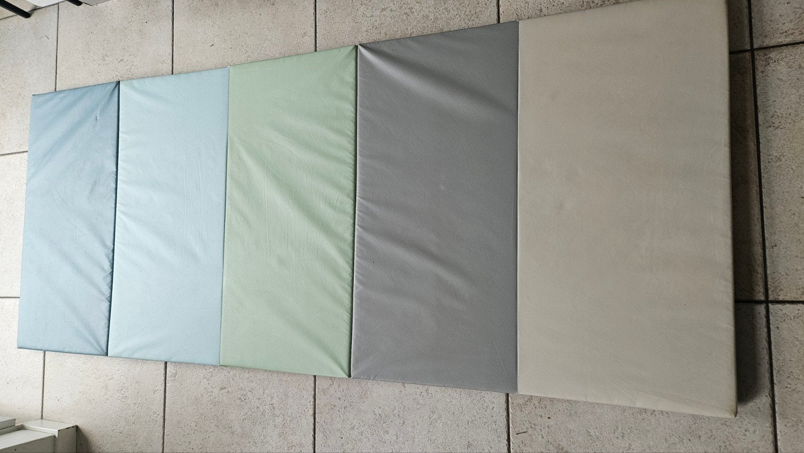 IKEA PLUFSIG Gymnastiekmat /speelmat- Opvouwbaar, Ophalen, Zo goed als nieuw, Jongen of Meisje