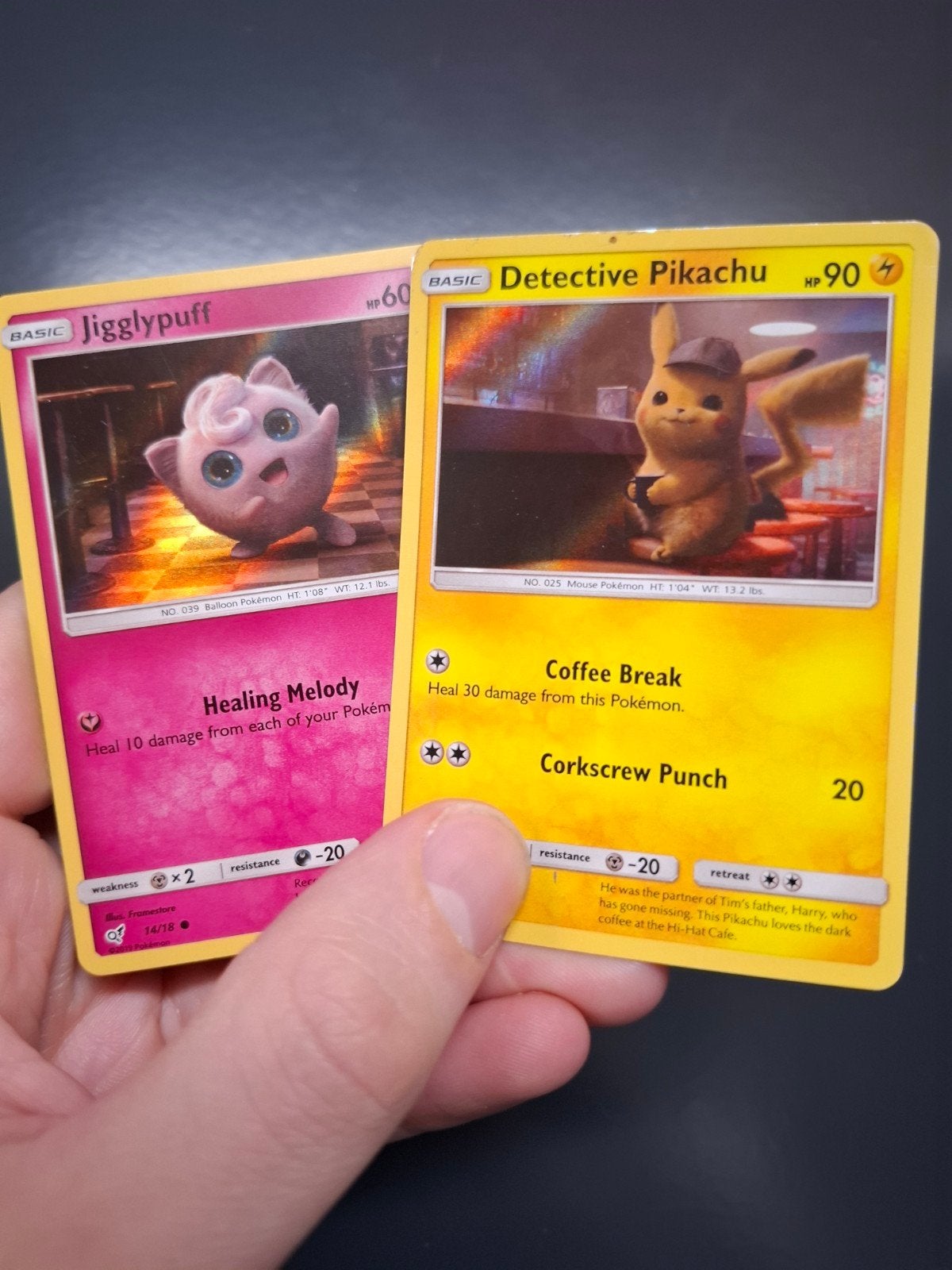 Detective Pikachu en Jigglypuff holo pokemonkaart!, Hobby en Vrije tijd, Verzamelkaartspellen | Pokémon, Ophalen of Verzenden