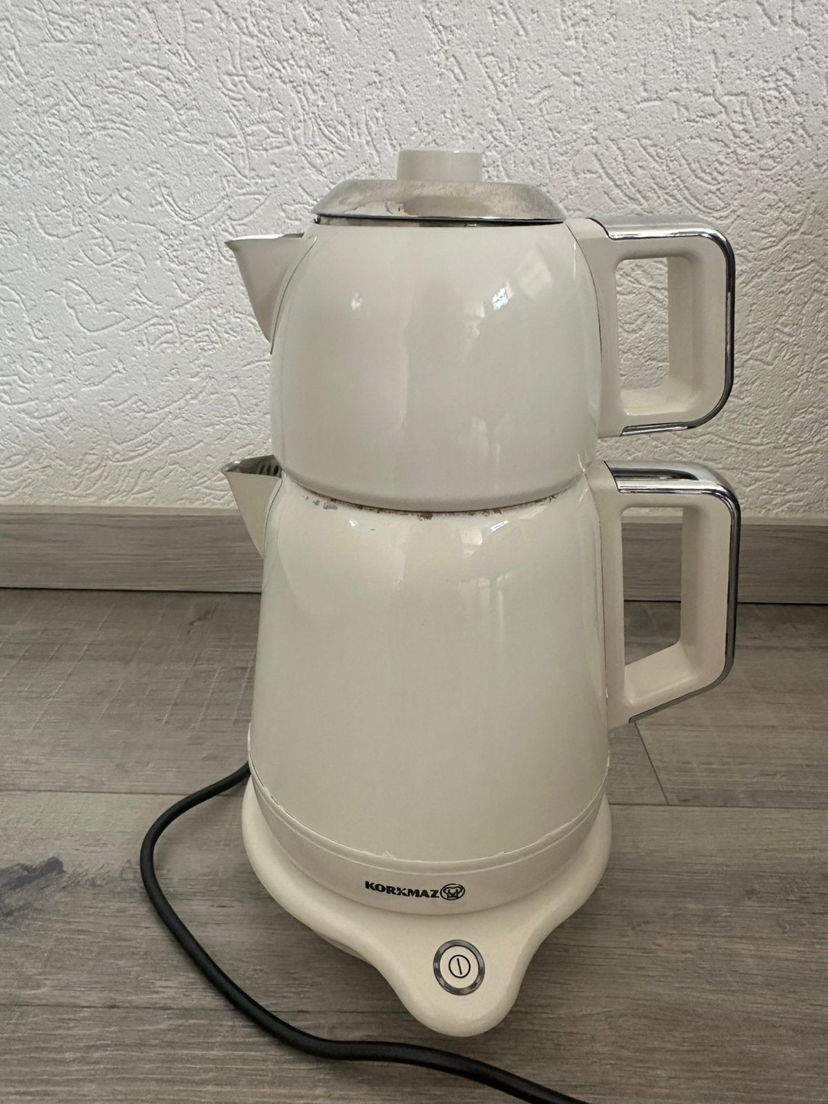 beige theepot korkmaz, Ophalen, Zo goed als nieuw