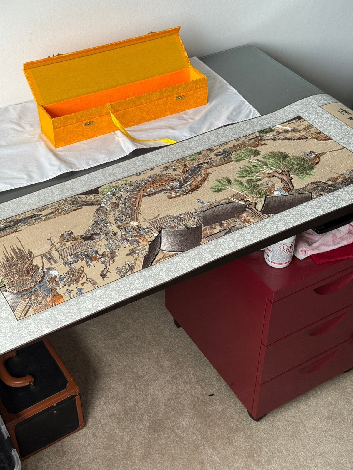 Grote scroll Chinees geborduurd op zijde, Wanddecoratie, Textiel, Ophalen of Verzenden, China