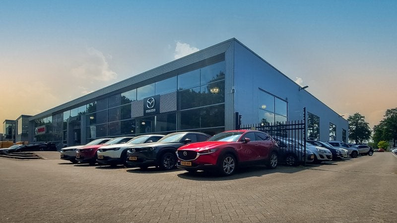 Mazda CX-80 2.5 e-SkyActiv PHEV Homura Plus 6p DEMO voordeel, Auto's, Mazda, Automaat, 12 maanden, CX-80, 2500 kg