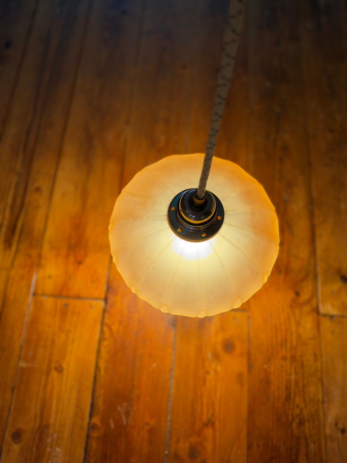 Vintage Art Deco stijl hanglamp perziekkleurig matglas, Ophalen of Verzenden