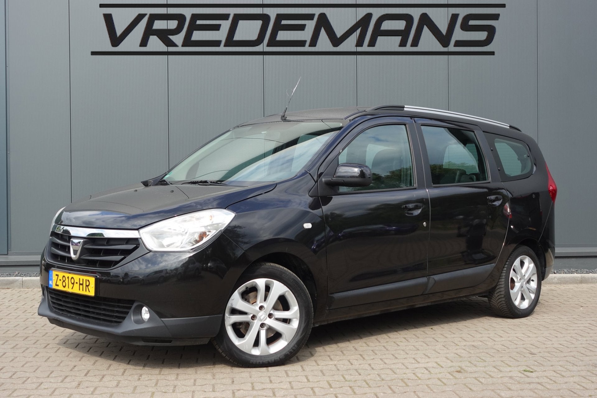 Dacia Lodgy 1.5 dCi Blackline 7-PERS/LEDER, Auto's, Dacia, Euro 5, Gebruikt, Zwart, 4 cilinders