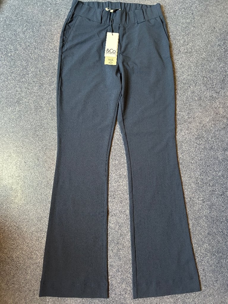 &Co Woman – Penelope Flare Melee Travel – Indigo mt M nieuw, Maat 38/40 (M), Blauw, &Co Woman, Nieuw