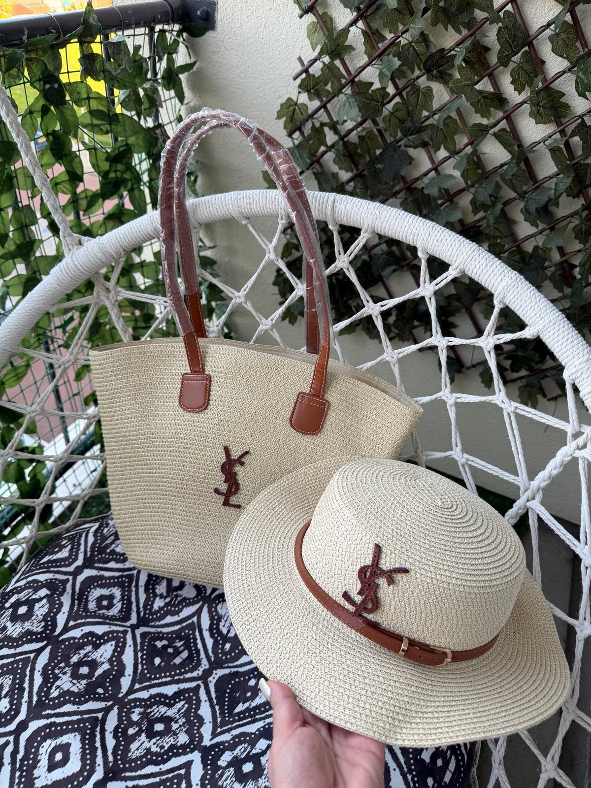 Trendy YSL zomer set: tas en hoed, Ophalen of Verzenden, Nieuw, Beige, Shopper