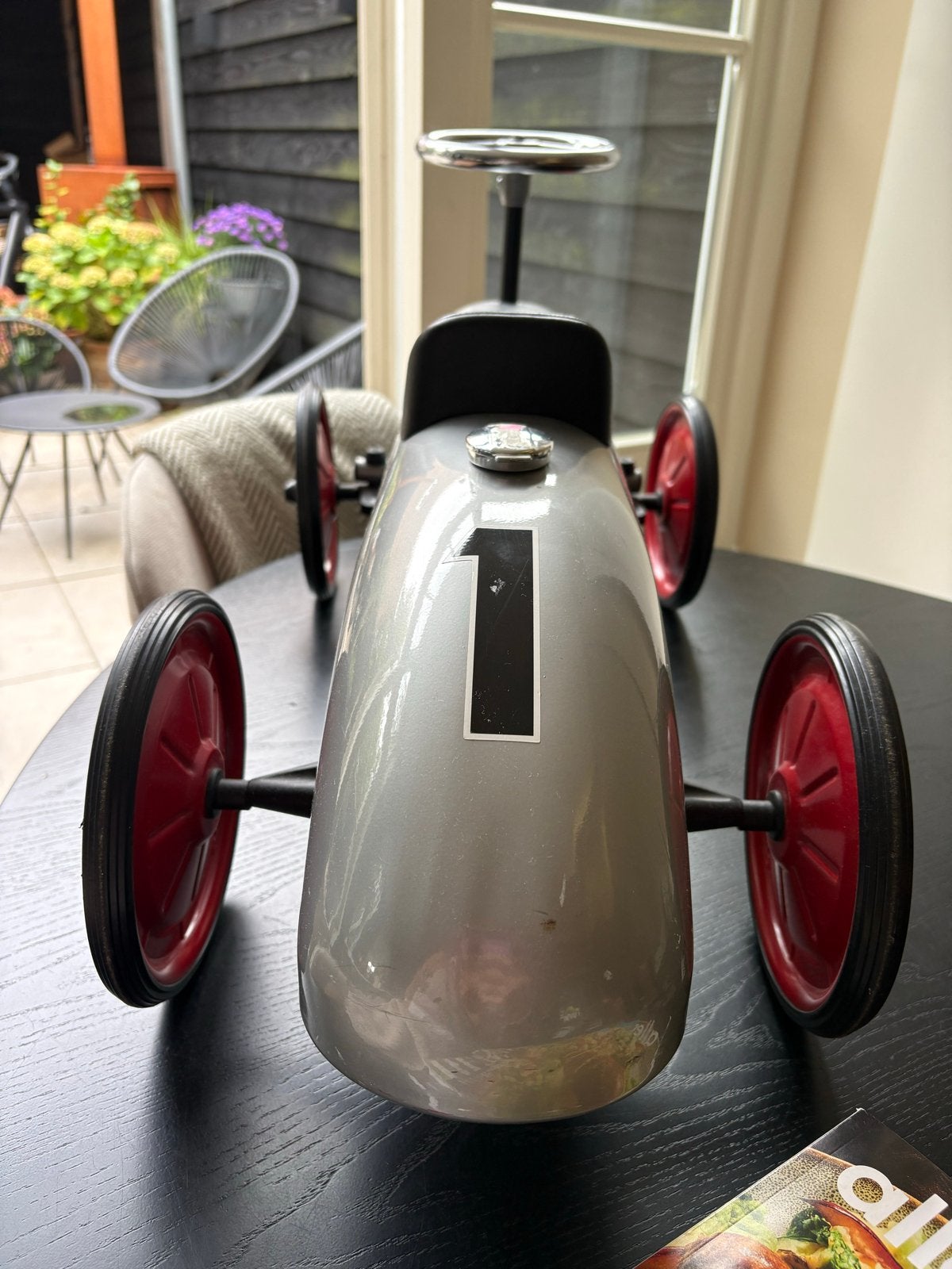 Vilac loopauto zilver met rode wielen, Ophalen of Verzenden, Zo goed als nieuw