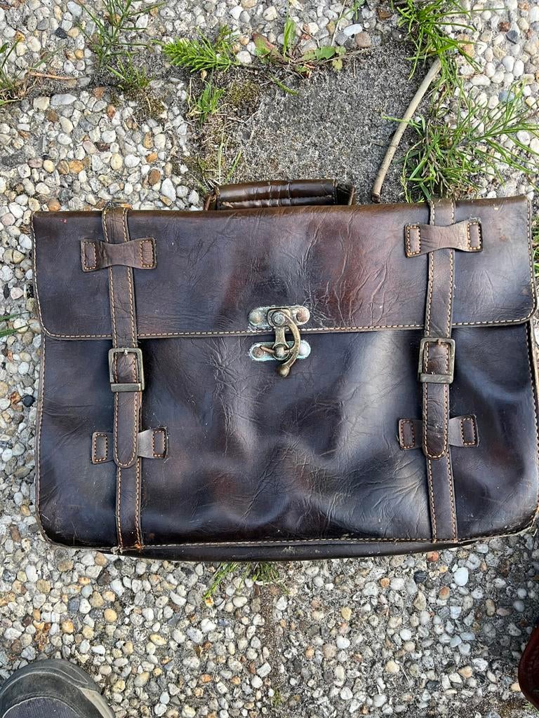 Twee midcentury schooltassen, Sieraden, Tassen en Uiterlijk, Tassen | Schooltassen, Ophalen of Verzenden, Zo goed als nieuw, Bruin