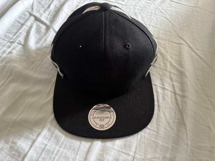 Mitchell & Ness NBA Brooklyn Nets Snapback Pet, Ophalen of Verzenden, Zo goed als nieuw, One size fits all, Pet