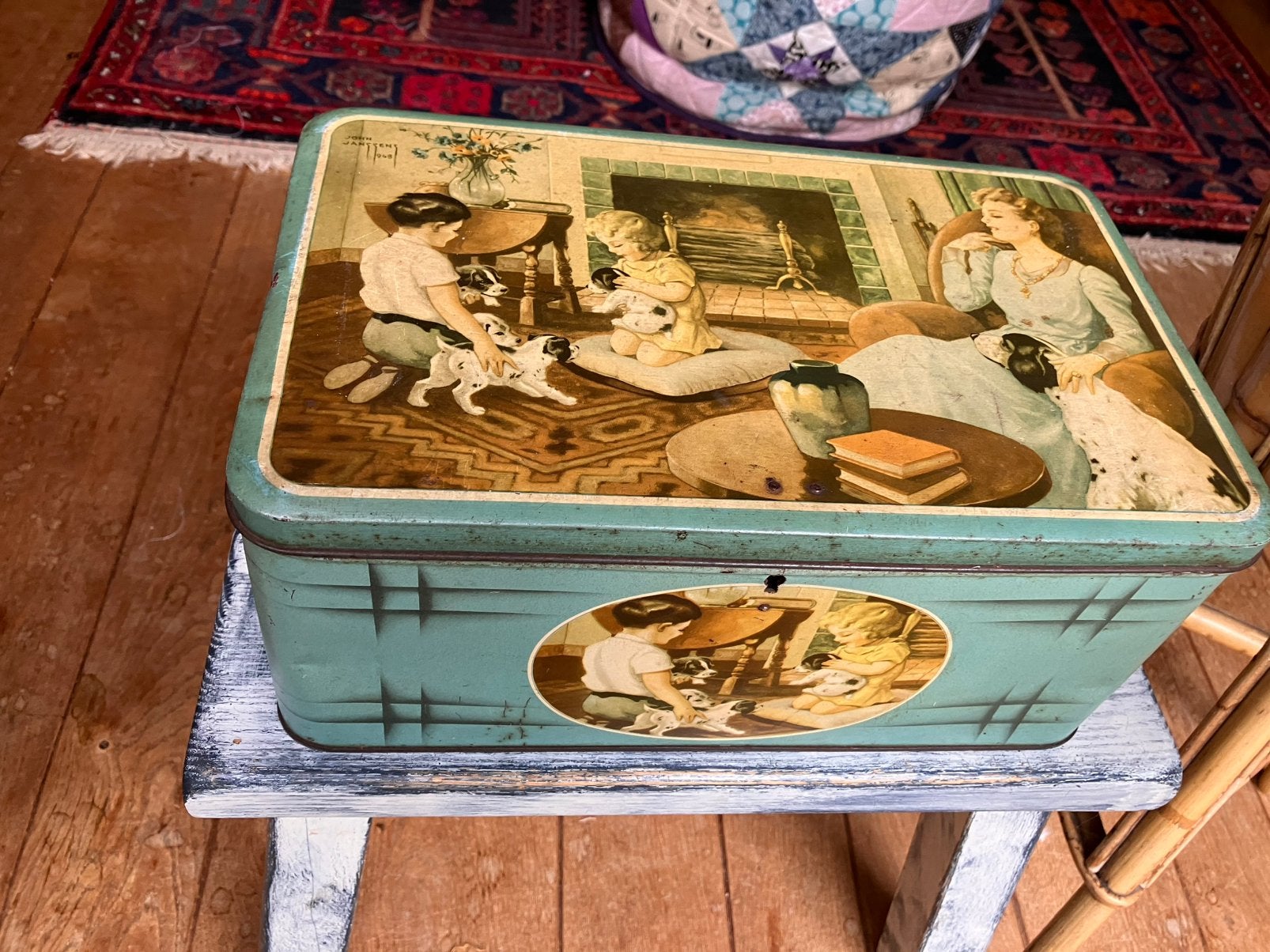 Brocante blik (33x20x15)  lichtblauw met hondjes en kindjes, Verzamelen, Ophalen of Verzenden, Gebruikt, Overige merken