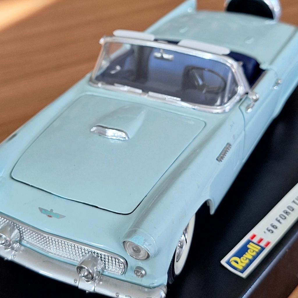 Modelauto '56 Ford Thunderbird lichtblauw, Revell, Ophalen of Verzenden, Zo goed als nieuw, Auto, Overige merken