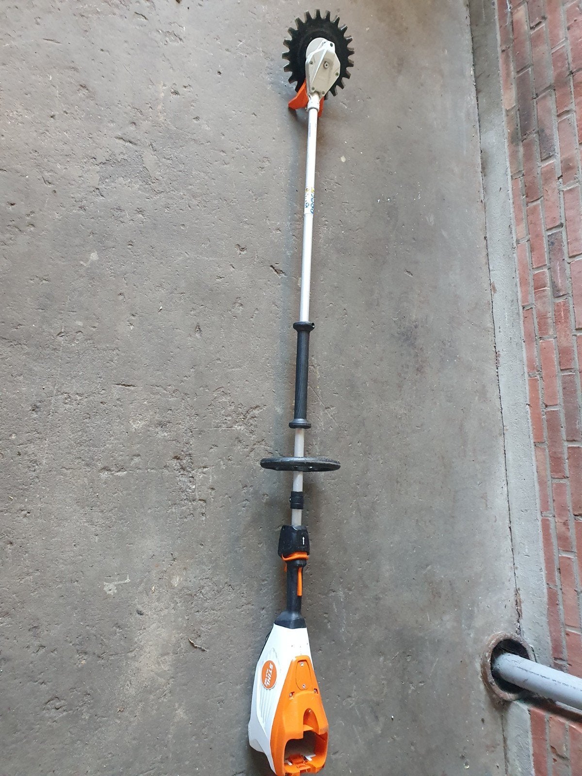 stihl hla 135 bosmaaier met rg 4180 kop, Ophalen, Gebruikt, Benzine
