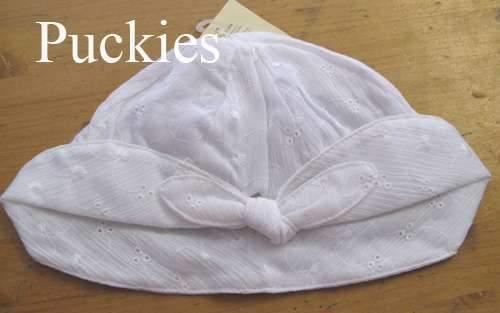 Wit broderie hoedje maat 62 *NIEUW* (9058), Kinderen en Baby's, Maat 62, Meisje, Hoed, Nieuw