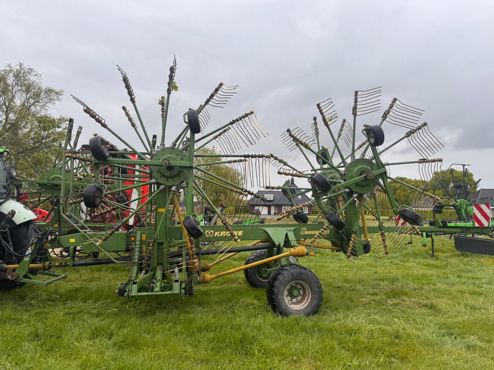 Krone swadro 1400 & krone swadro 1000, Zakelijke goederen, Ophalen, Krone, Veehouderij, Krone
