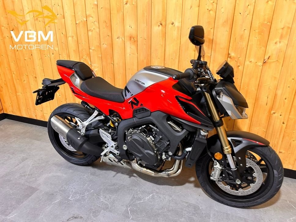 QJMotor SRK 800 SRK-800 SRK800 Z800 Z900 aleternatief!, 778 cc, 4 cilinders, Motorrijbewijs A, Bedrijf