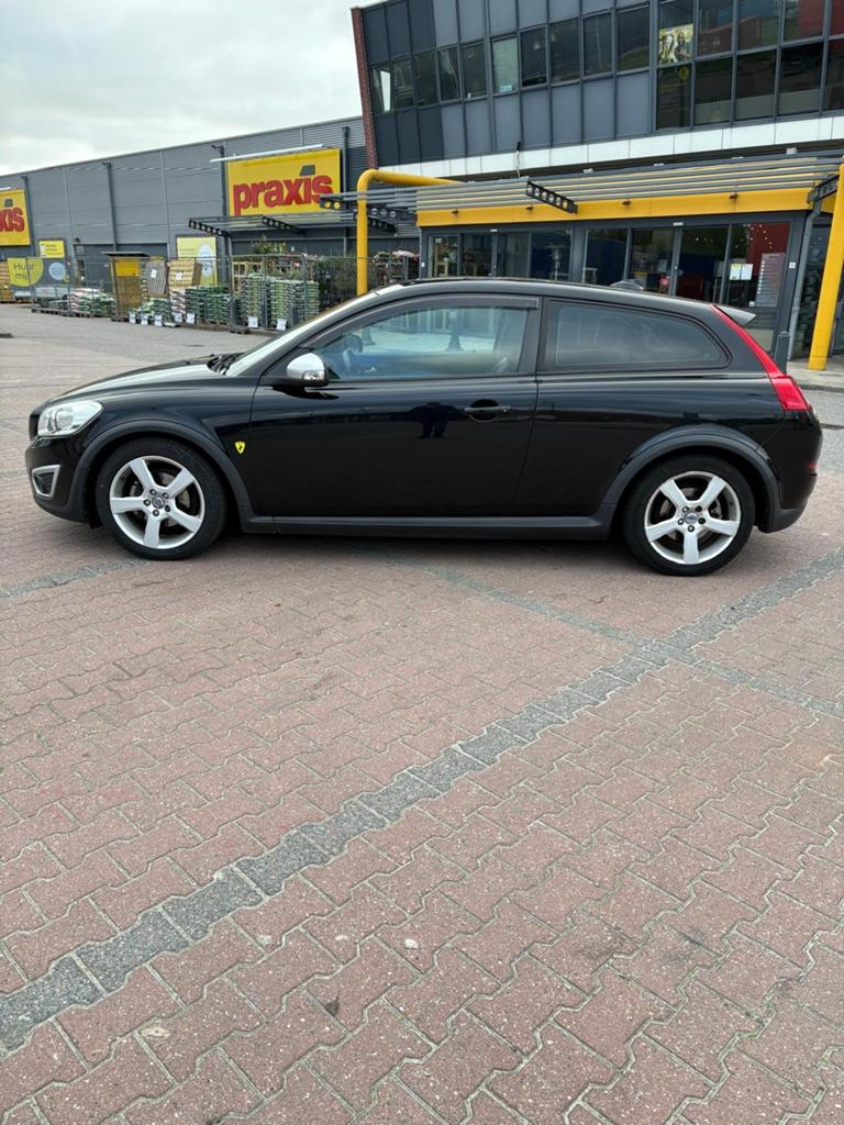 Volvo C30 D2 84KW 2012 Zwart, Auto's, Voorwielaandrijving, Zwart, 4 cilinders, 4 stoelen