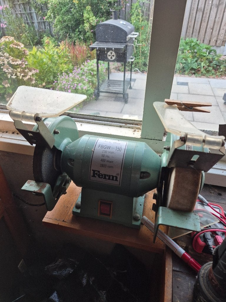 Ferm slijpmachine, Ophalen, Gebruikt, Minder dan 700 watt, Werkbankslijpmachine