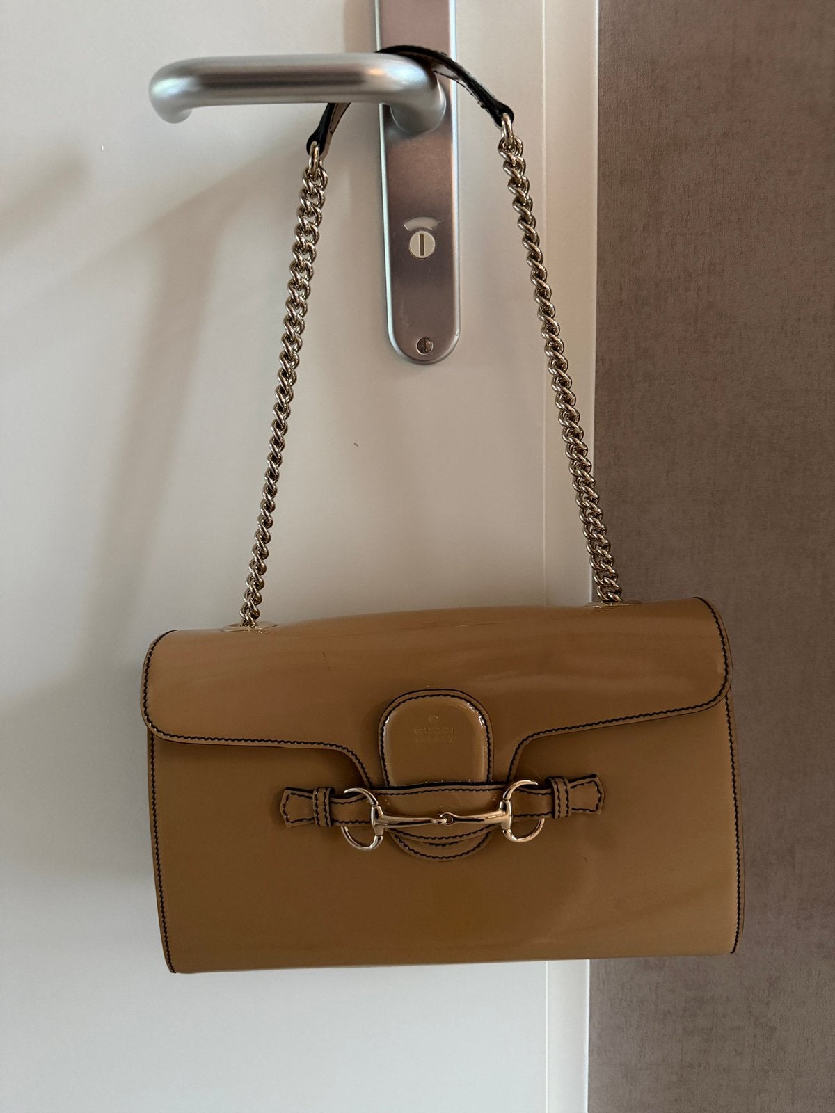 Vintage Gucci lak tas. Model Emily. Origineel., Verzenden, Zo goed als nieuw, Beige, Handtas