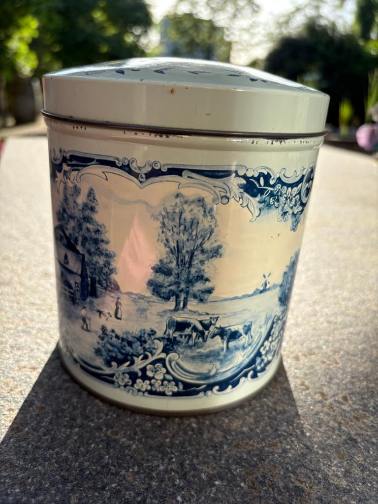 Vintage Delfts Blauw Koekblik met Hollandse Scènes, Ophalen of Verzenden