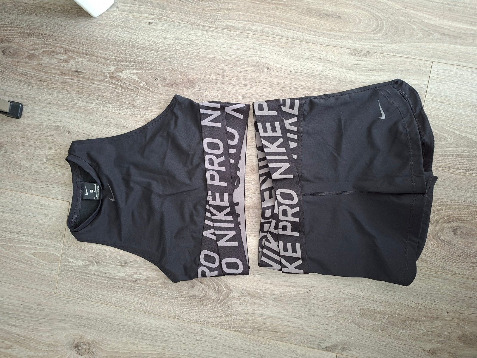 sportsetje, Zwart, Nike, Ophalen, Maat 38/40 (M)