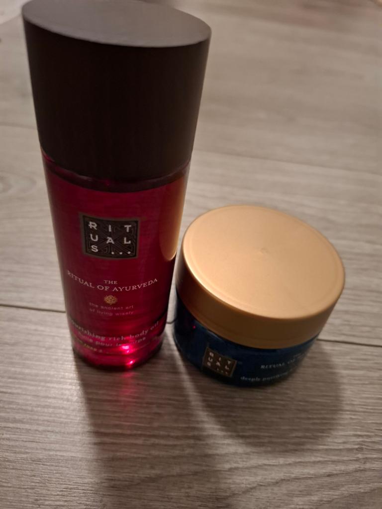 Rituals body olie en scrub nieuw, Sieraden, Tassen en Uiterlijk, Uiterlijk | Lichaamsverzorging, Ophalen of Verzenden, Nieuw, Bad & Douche