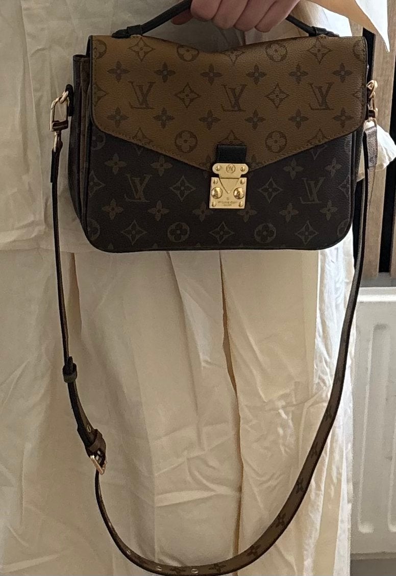 Louis vuitton pochette metis, Ophalen of Verzenden, Zo goed als nieuw, Zwart