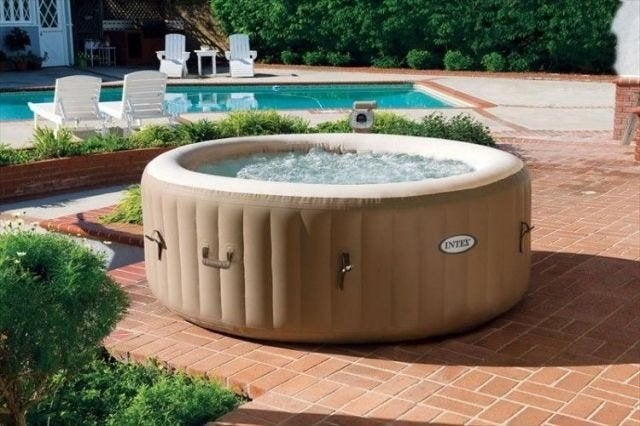 Intex Jacuzzi 4 persoons - Zo goed als nieuw, Tuin en Terras, Ophalen of Verzenden, Gebruikt, Rond, Opblaaszwembad