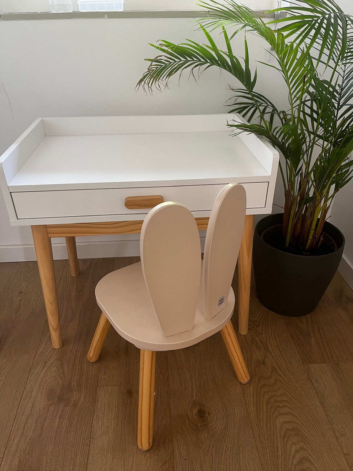 Sklum peuterbureau met stoeltje, Ophalen, Zo goed als nieuw, Tafel(s) en Stoel(en)
