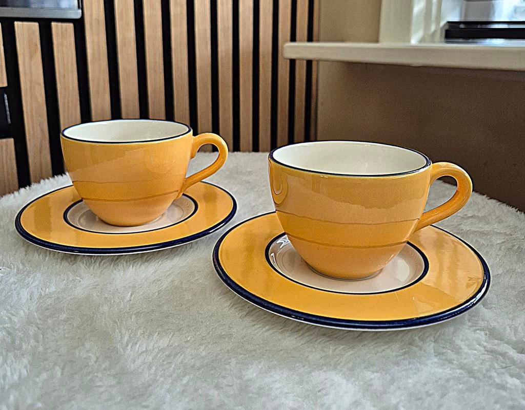 2 Vintage Pagnossin Treviso Spa kop en schotels / Okergeel, Huis en Inrichting, Keuken | Servies, Ophalen of Verzenden, Zo goed als nieuw