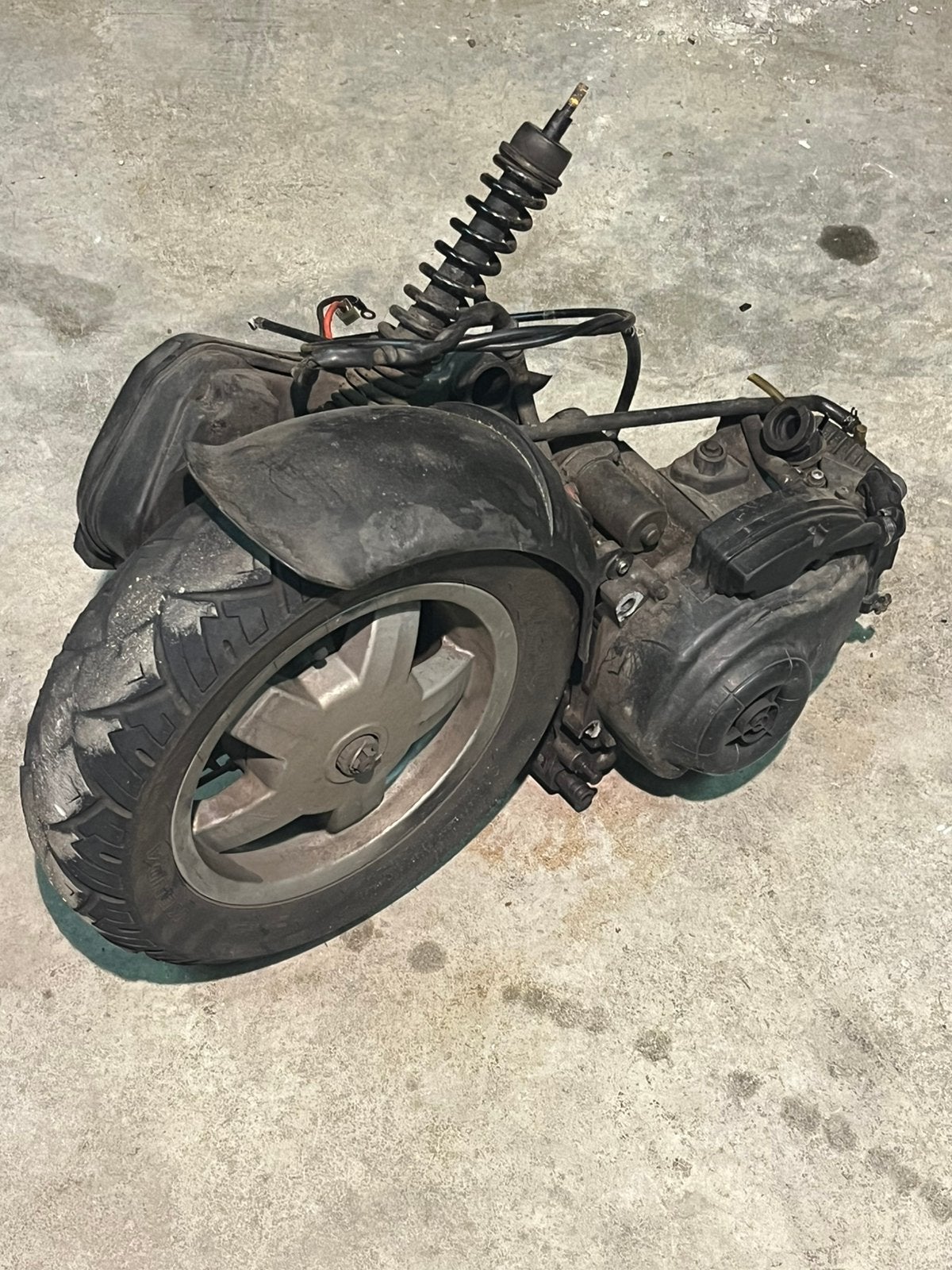 Piaggio vespa motorblok met achterband, Ophalen of Verzenden, Zo goed als nieuw, Blok