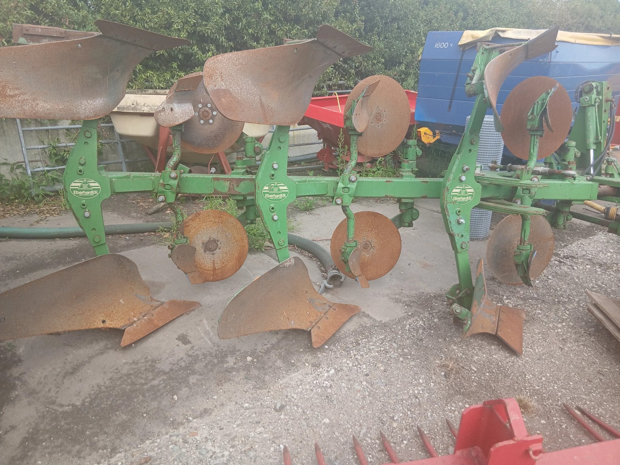 Eberhardt 110 110 (bj 2005), Overige, Grondbewerking