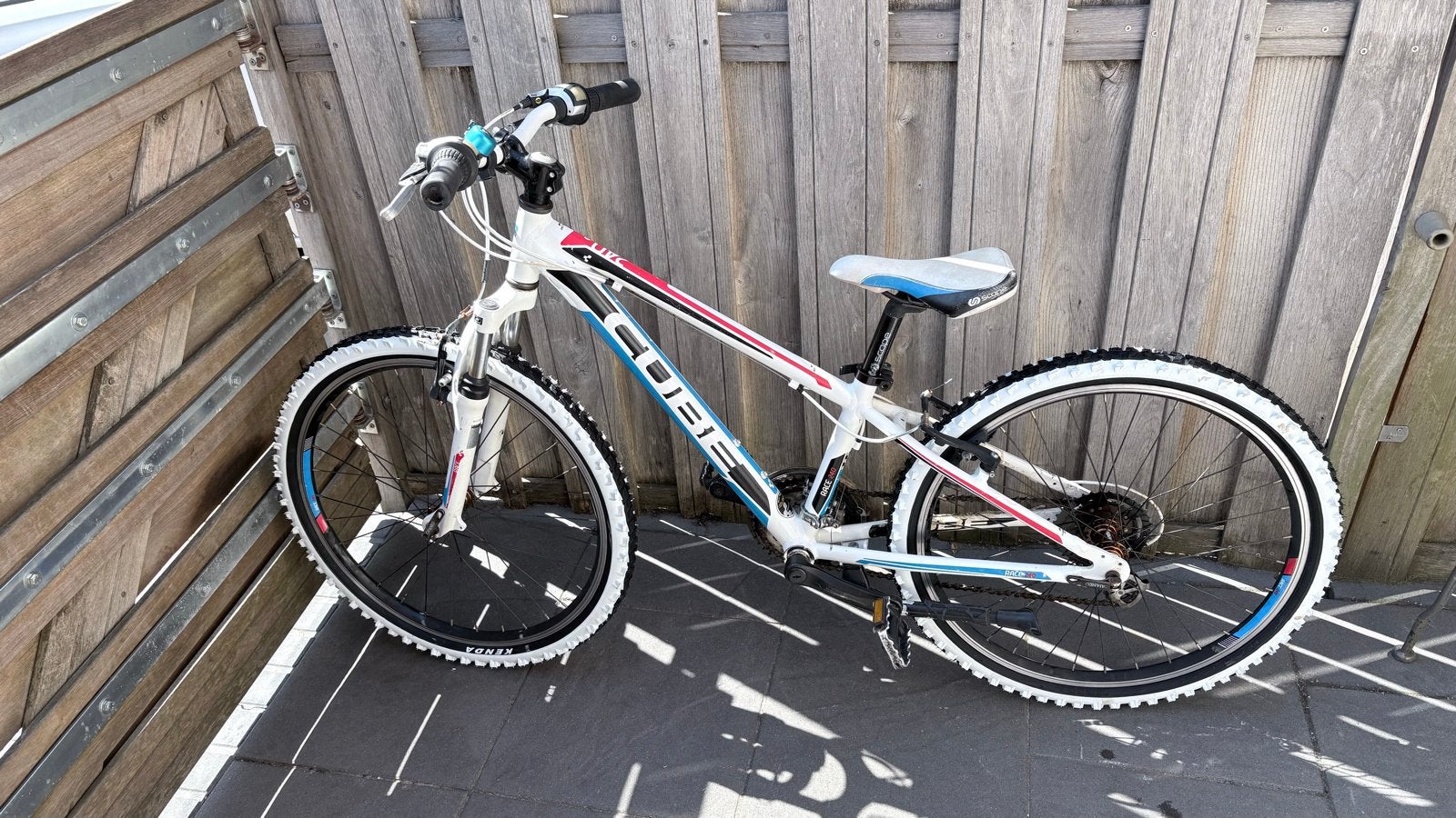 MTB witte Cube Race 240 met nieuwe banden, Minder dan 45 cm, Ophalen, Gebruikt, Overige merken